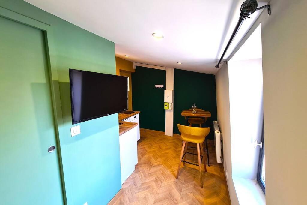 Le Cocon Valenciennois - Hypercentre - Netflix - Toutes Chaines Tv - Vieux Valenciennes Lejlighed Eksteriør billede
